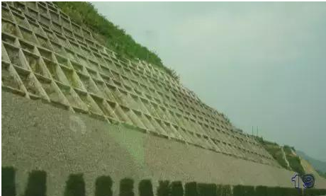 公路路基路面设计体会，满满的都是不能疏忽的细节！